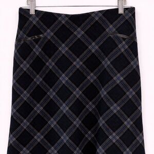 NWOT Roz & Ali Black & Gray Plaid Mini Skirt Size L